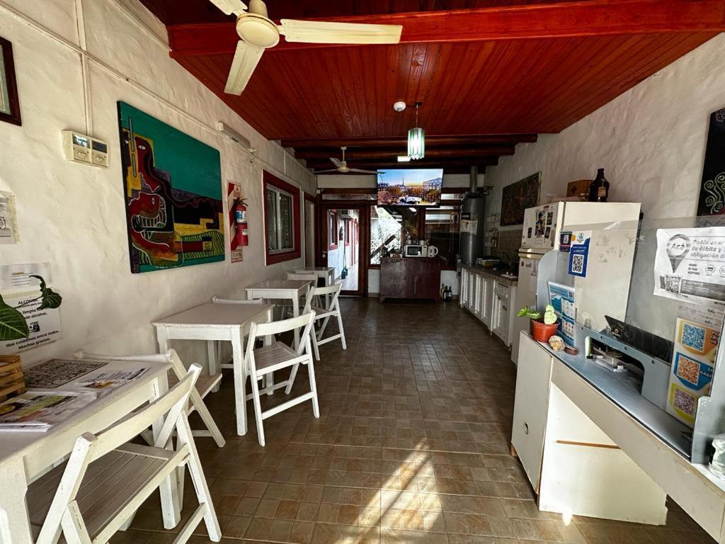 Posada Costa Del Sol Colón Extérieur photo